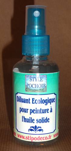 Diluant peinture solide pochoir