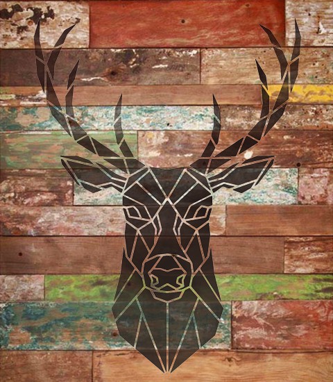 Tete de cerf peint sur palettes pochoir mon artisane